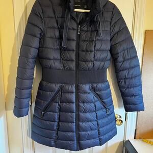 Navy tahari puffer jacket with hood